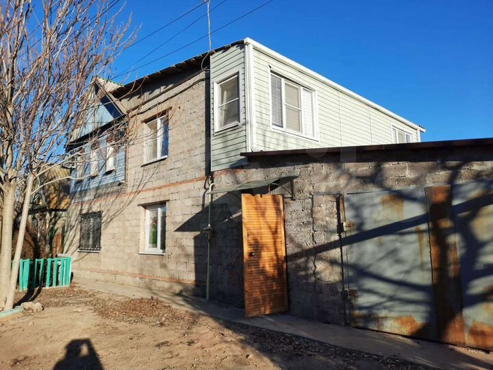 Дом 160 м² на участке 6 сот.