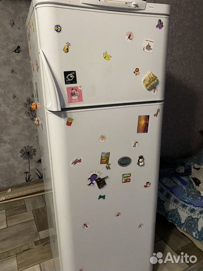 Продам холодильник рабочий бу
