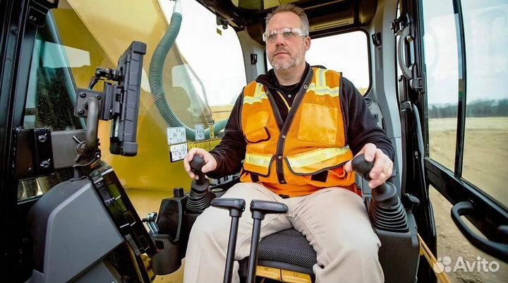 Требуется Машинист экскаватора погрузчика