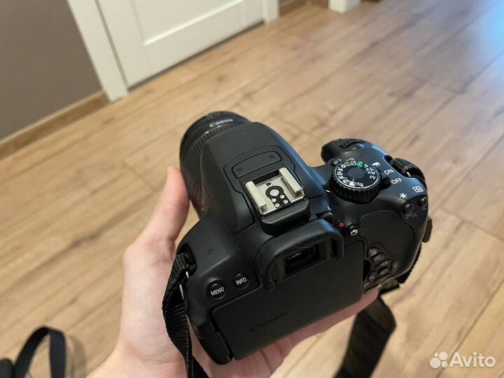 Зеркальный фотоаппарат canon 650d