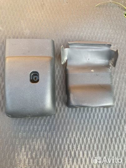 VW Polo Кожух рулевой колонки