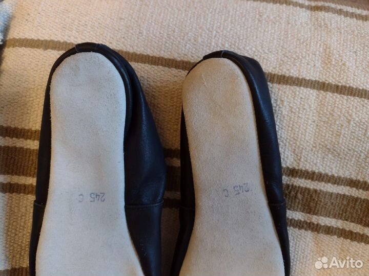 Чешки черные кожанные