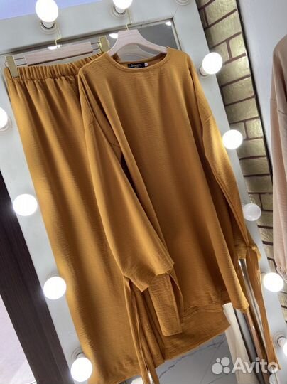 Женские костюмы