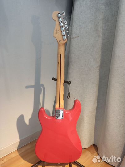 Электрогитара Fender Squier Bullet Stratocaster