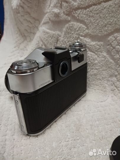 Пленочный фотоаппарат Зенит Е