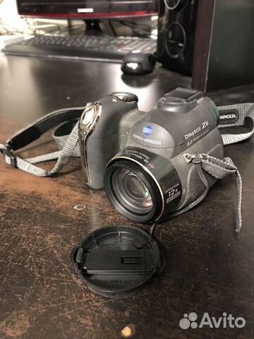 Компактный фотоаппарат