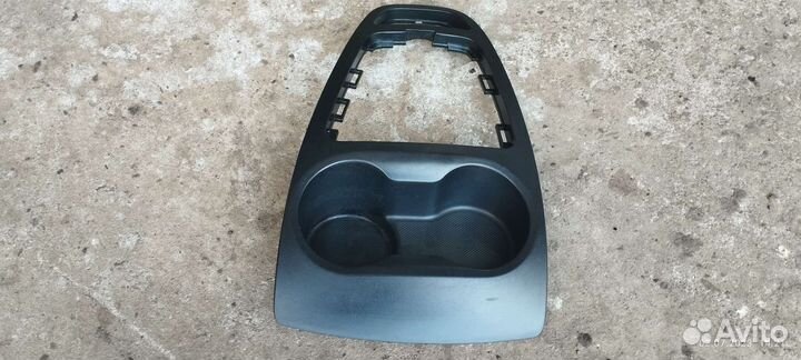 Подстаканник в автомобиль Веста