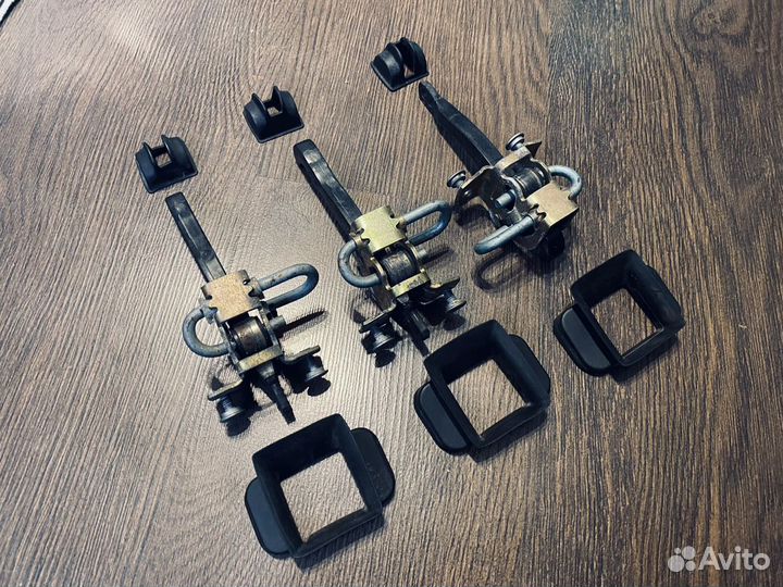 Ограничетели задних дверей BMW E38