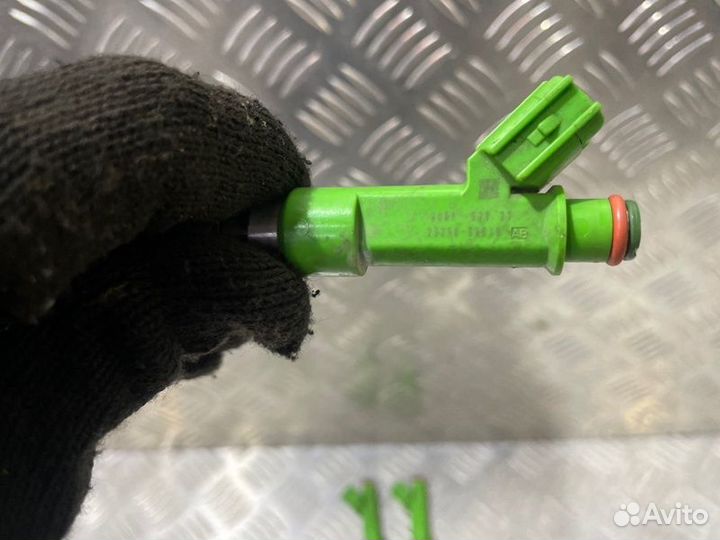 Форсунка топливная Toyota Rav4 2.5 2arfe 2015