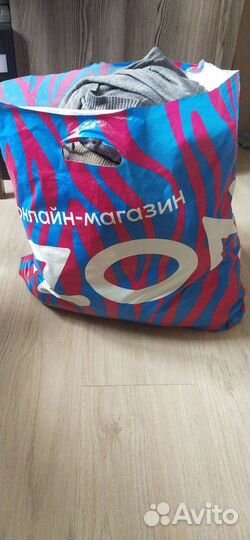 Женская одежда пакетом 20 вещей