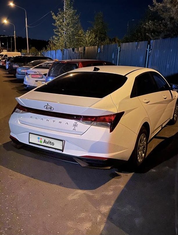 Hyundai Elantra: фото владельца