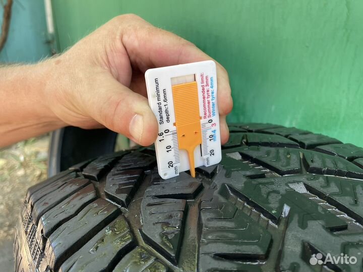 Tigar Winter 235/45 R18 98V