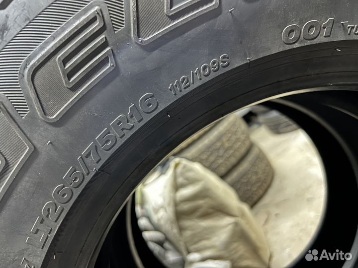 Bridgestone Dueler A/T 001 265/75 R16 109S