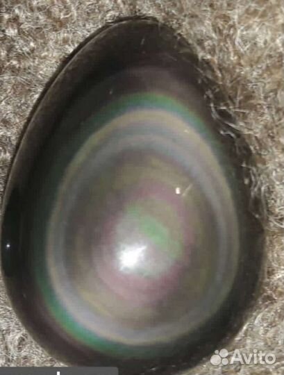 Каменное яйцо из обсидиана