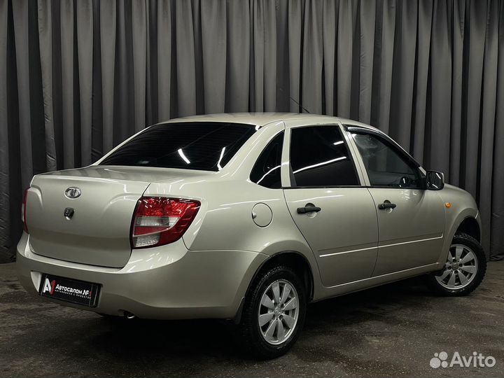 LADA Granta 1.6 МТ, 2013, 156 000 км