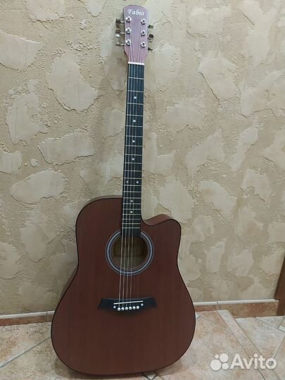 Гитара новая