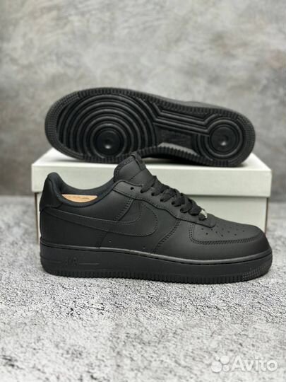 Nike Air Force 1 Low 