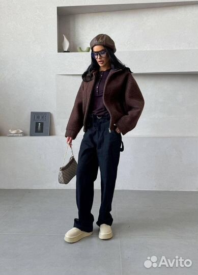 Теплый бомбер женский