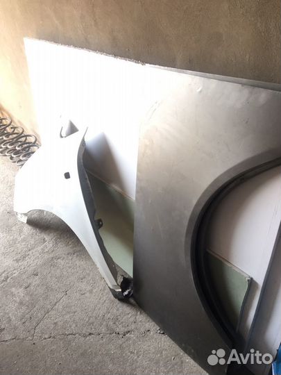 Toyota Ipsum ACM21 крыло переднее, арка задняя