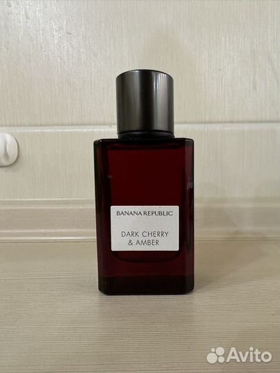 Парфюм banana republic dark cherry & amber