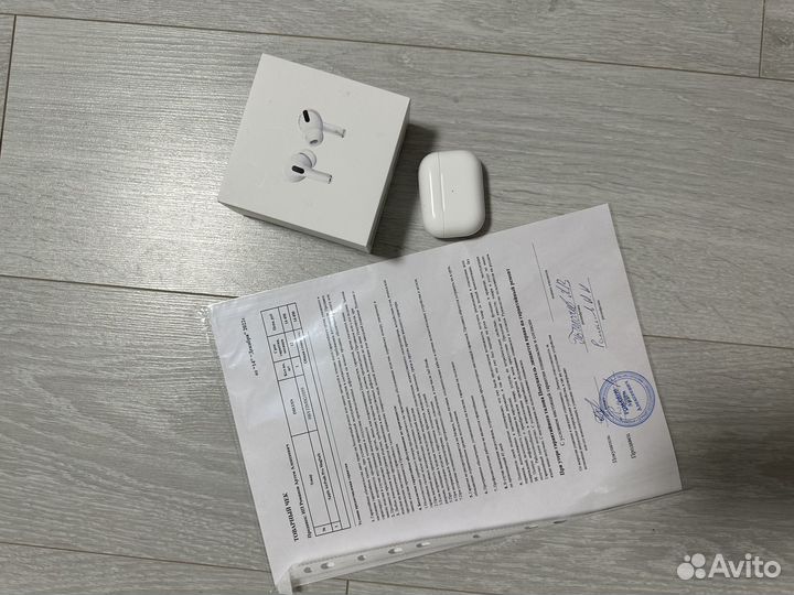 Apple AirPods Pro MagSafe
