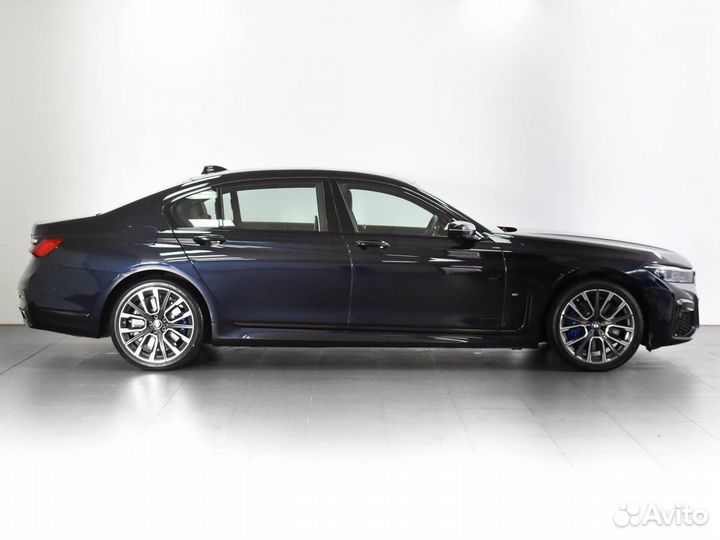 BMW 7 серия, 2022