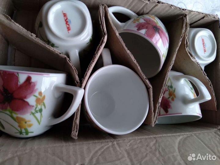 Чашки с блюдцем