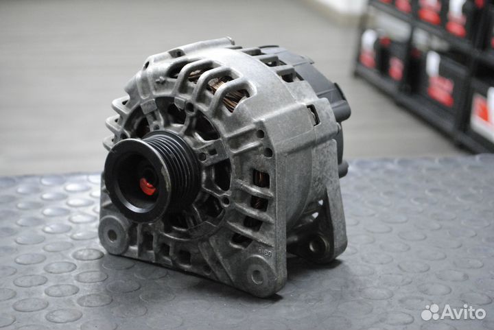 Генератор Renault Megane, Scenic 2.0 б/у 120А