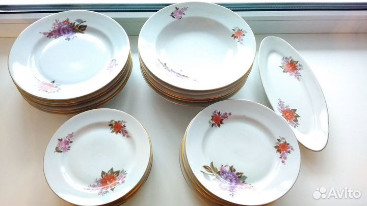 Столовый сервиз 