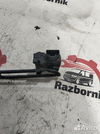 Сервопривод заслонок печки Mercedes Vito W639 2.1D