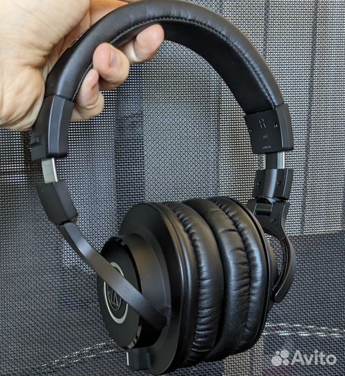 Наушники Audio-Technica ATH M40x