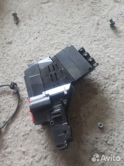 Блок предохранителей А1665402450 мерседес мл166,гл