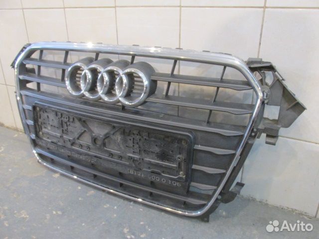 Решетка радиатора Audi A4 B8 (37206)