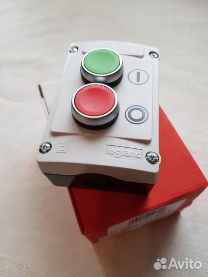 Кнопочный пост Legrand Osmos 024230 Новый