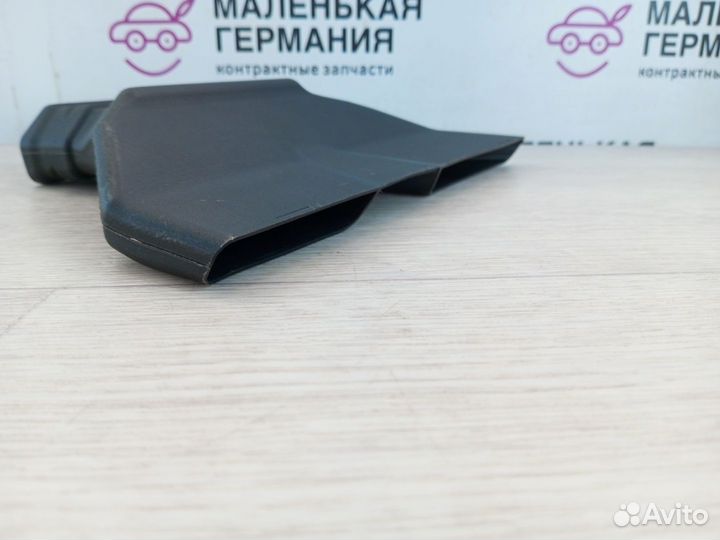 Воздуховод левый BMW M5 F90 G30 2017 51477375761