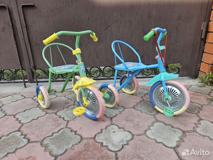 Машинка каталка толокар велосипед