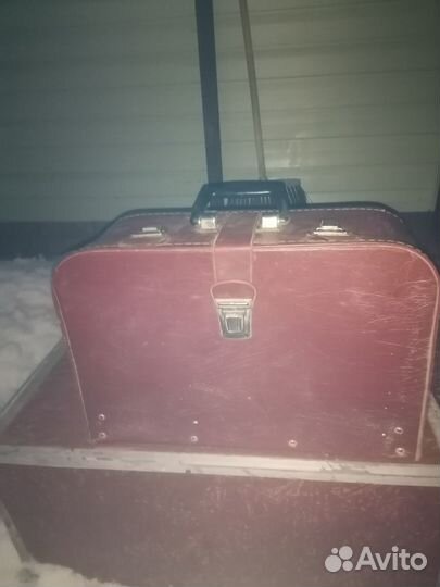 Чемодан красный СССР винтаж ретро