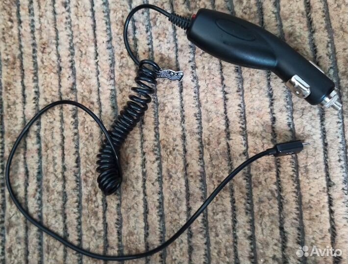 Автомобильное зарядное устройство Micro USB