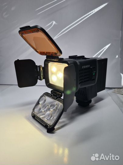 Продам накамерный свет Сomer cm-lbps900