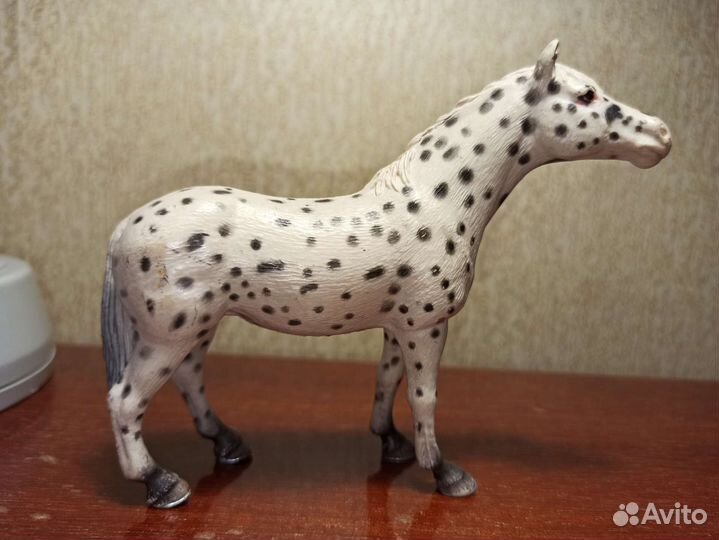 Фигурки лошадей Schleich