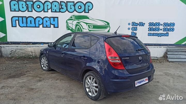 Переключатель поворотов подрулевой Hyndai i30 93410-2R030