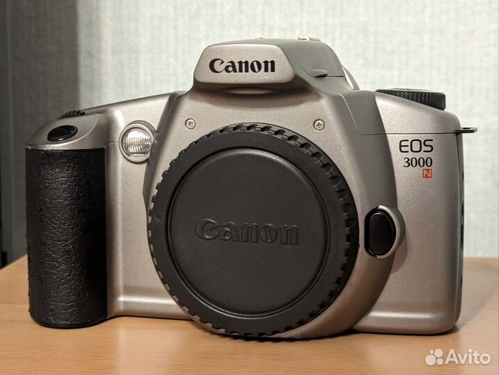 Плёночный фотоаппарат Canon EOS 3000N