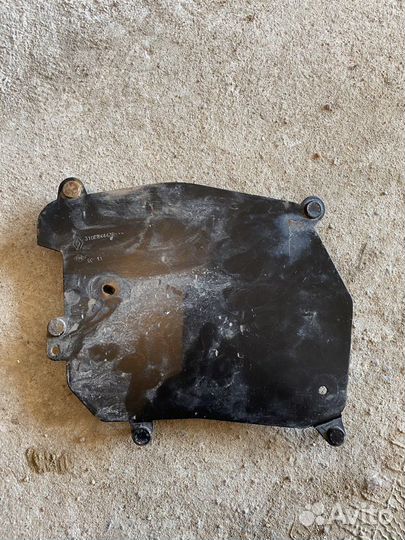 Крышка блока предохранителей АКПП Renault Fluence