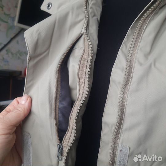 Горнолыжная куртка женская 44 46