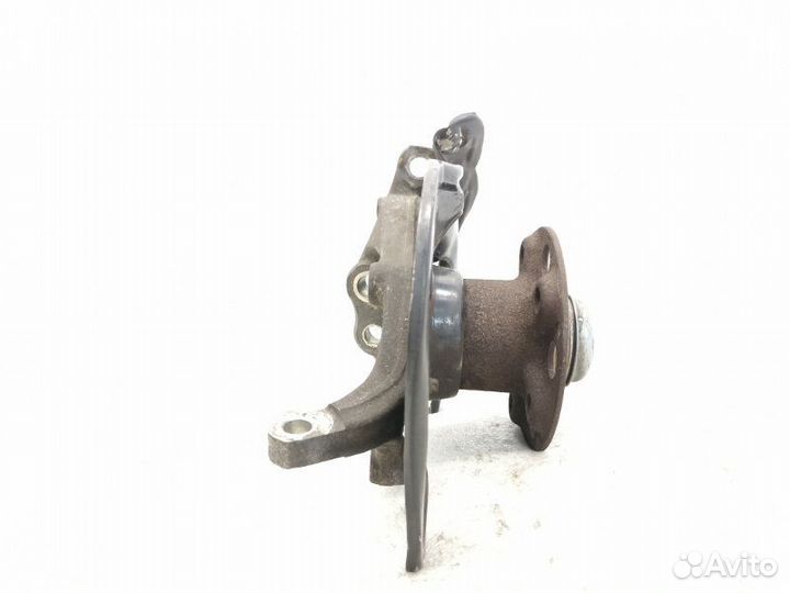 Кулак поворотный передний правый Mercedes-Benz