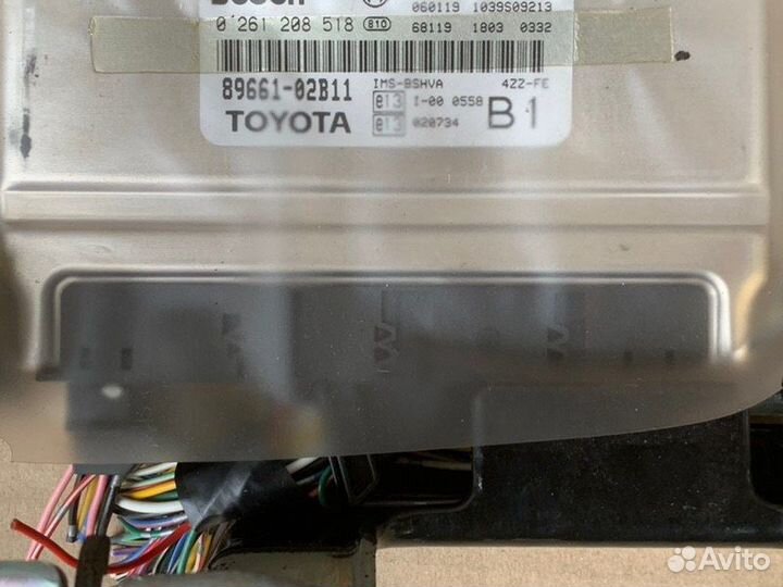 Блок управления двигателем Toyota Corolla E120 1.4