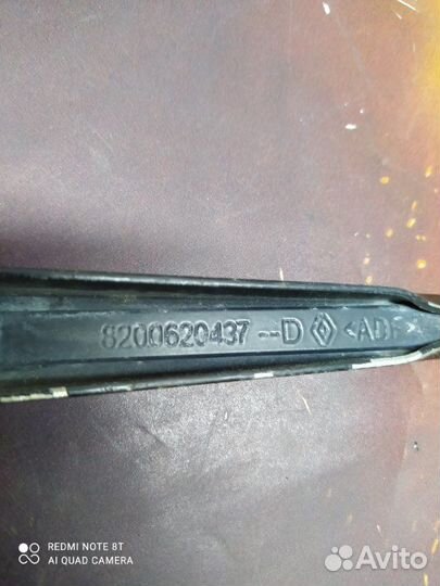 Поводок стеклоочистителя левый Renault Logan 1