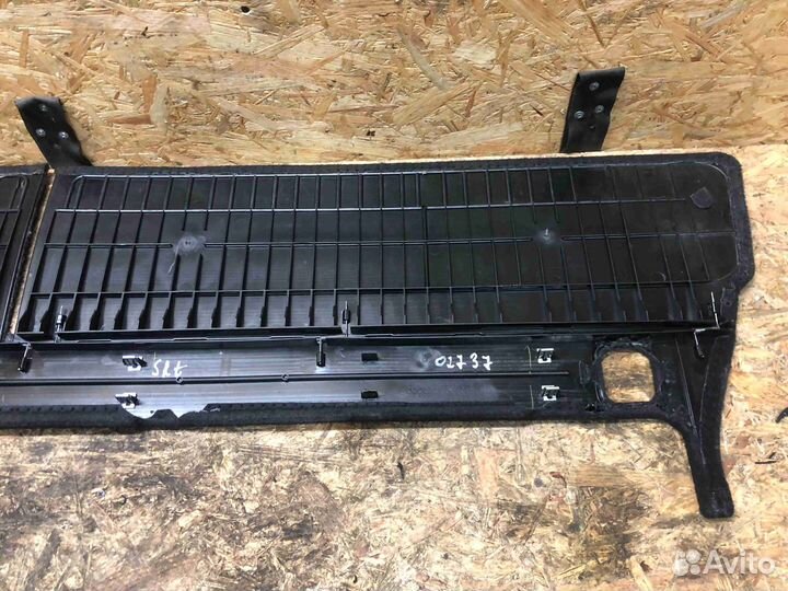 Пол багажника Jeep Grand Cherokee