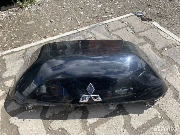 Mitsubishi pajero 4 (14-21) кожух запаски