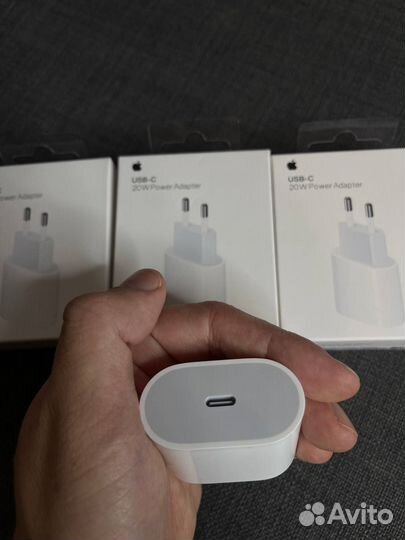 Блок питания для iPhone 20w вход type C новый